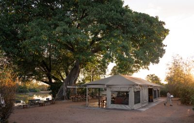 Ingwe Pan Camp Machaba Safaris Tent Ingwe Pan Camp Machaba Safaris Tent