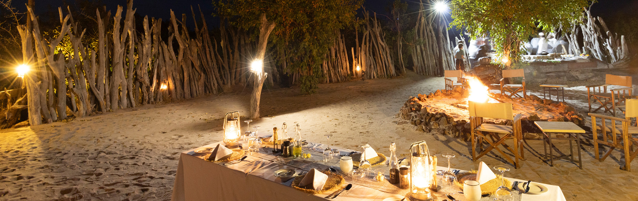 Machaba Safaris Web Dining Boma Dinner Crop