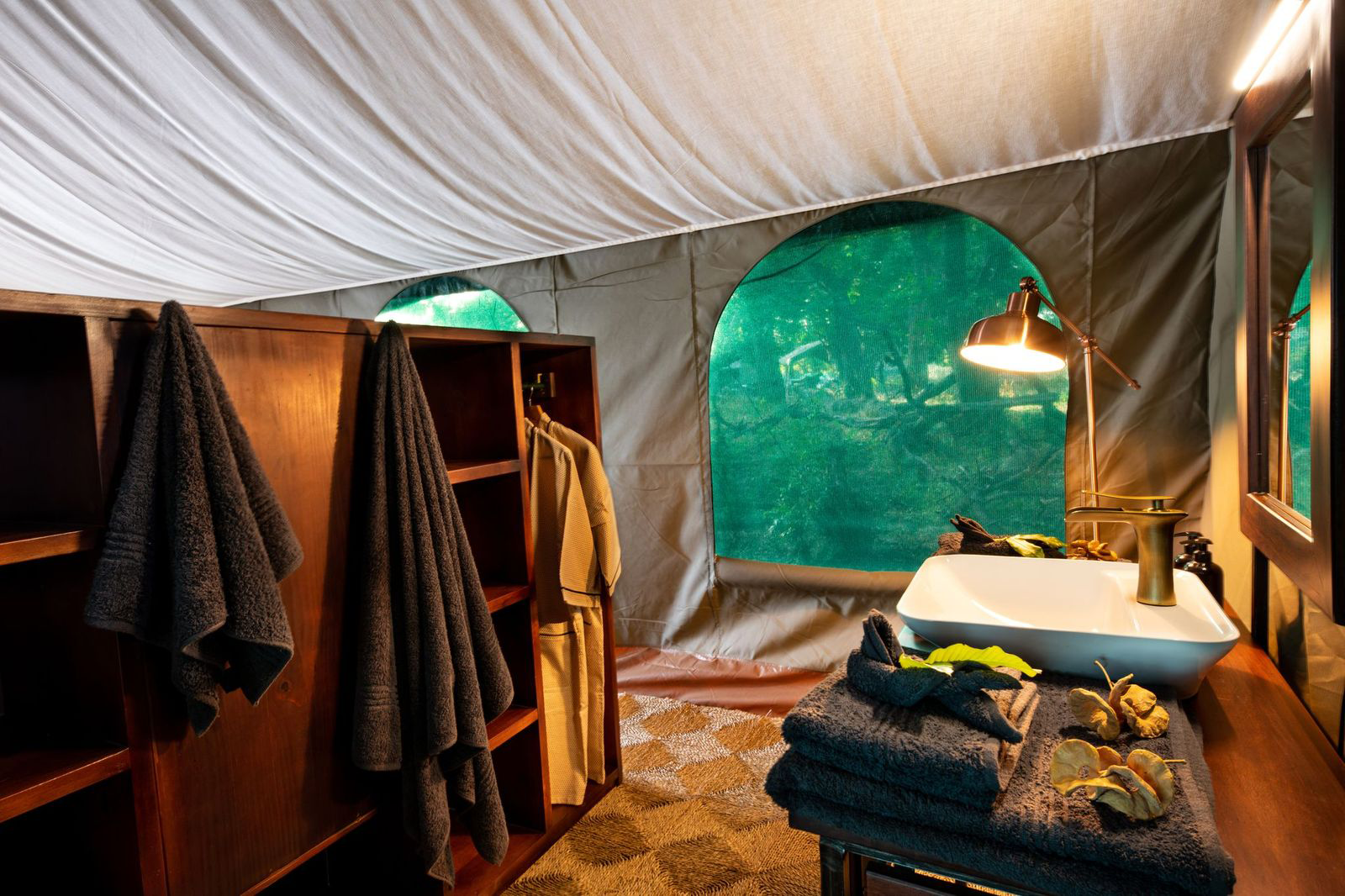 Full En Suite Bathrooms Full En Suite Bathrooms
