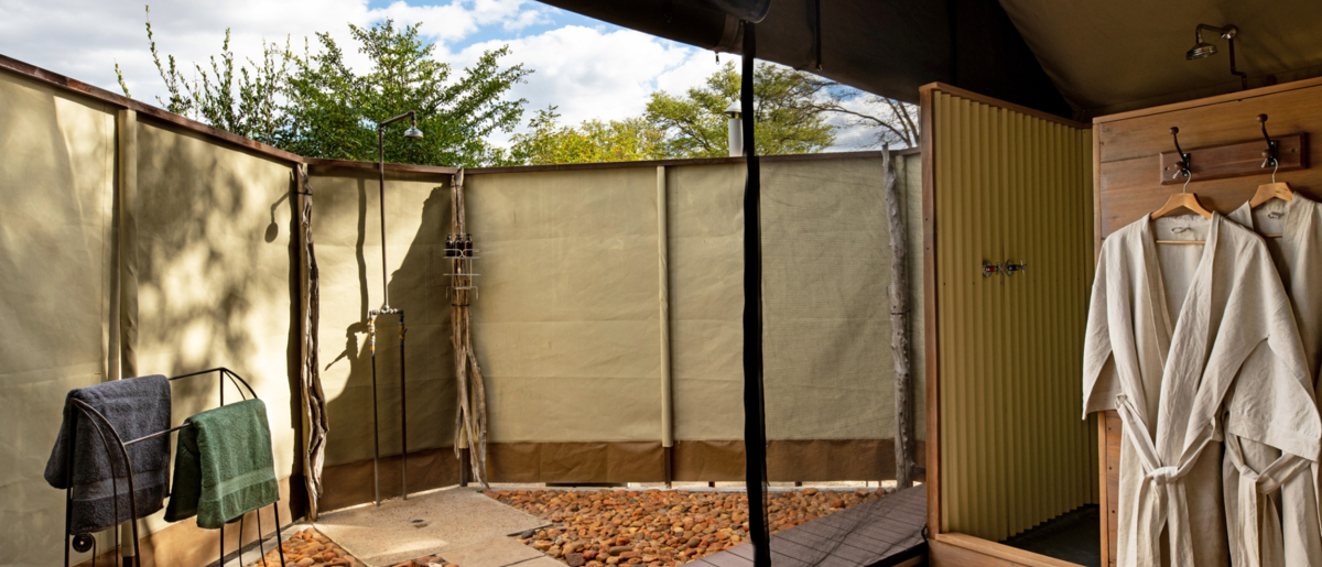 Machaba Zimbabwe Mana Pools Ingwe Pan Shower Room View Machaba Zimbabwe Mana Pools Ingwe Pan Shower Room View