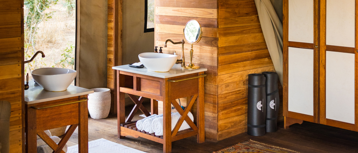 Machaba Zimbabwe Verneys Camp Rooms Modern Bathrooms