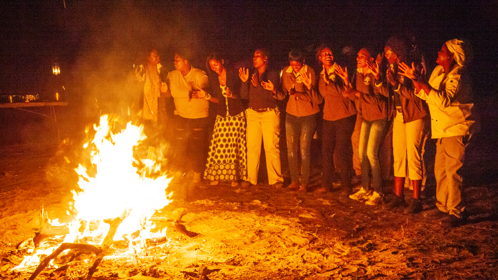 Machaba Gomoti Experience Bush Dinner Mvr 121 Machaba Gomoti Experience Bush Dinner Mvr 121