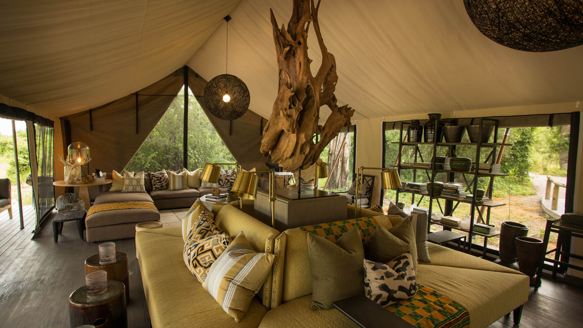 Machaba Safari Packages Classic Botswana Package Bannerimage Gomoti Camp Lounge