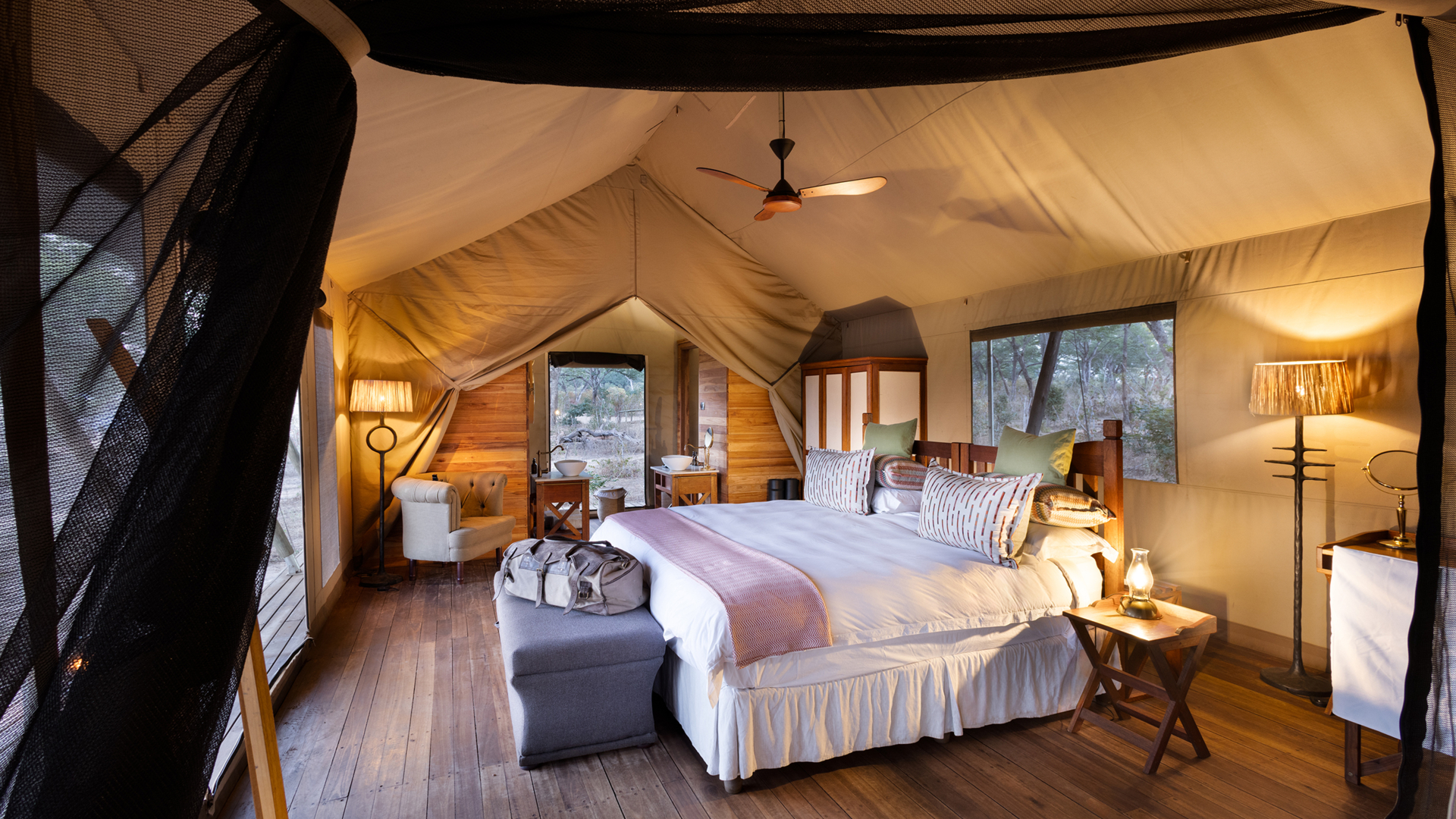 Machaba Zimbabwe Verneys Camp Rooms Banner Bedroom