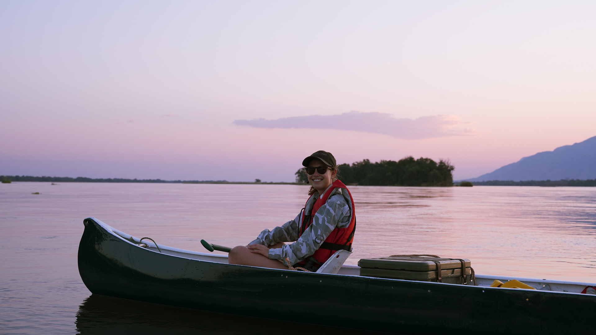 Machaba Web Activity Canoeing Paddling On River