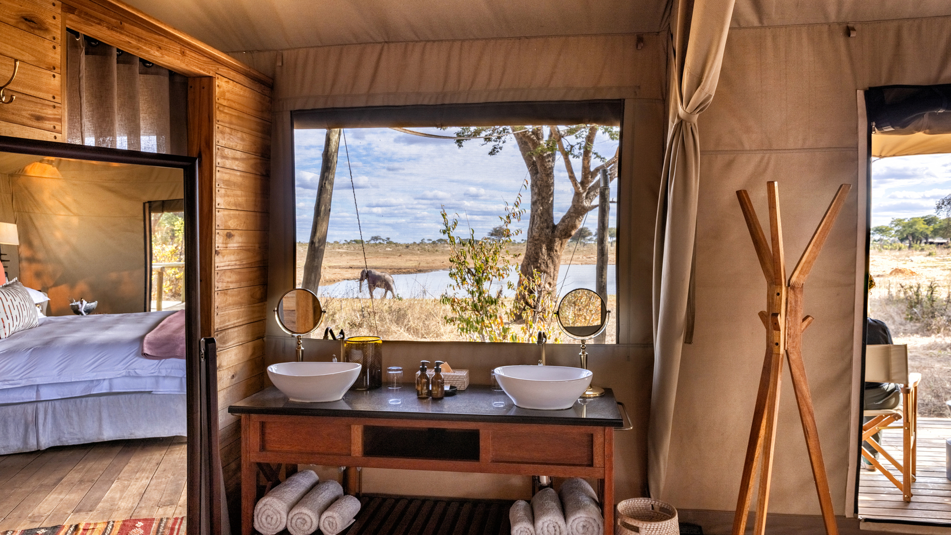 Machaba Zimbabwe Verneys Camp Rooms Banner Double Vanity