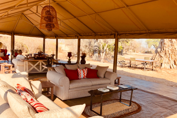 machaba-safaris-zimbabwe-ingwe-pan-social-area.jpg Machaba Safaris Zimbabwe Ingwe Pan Social Area