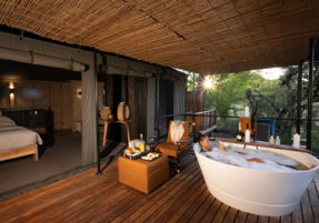 Machaba Safaris Web Kiri Camp Gallery Rooms Bathtub