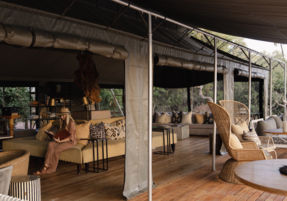 Machaba Safaris Web Botswana Gomoti Camp Amenities Library
